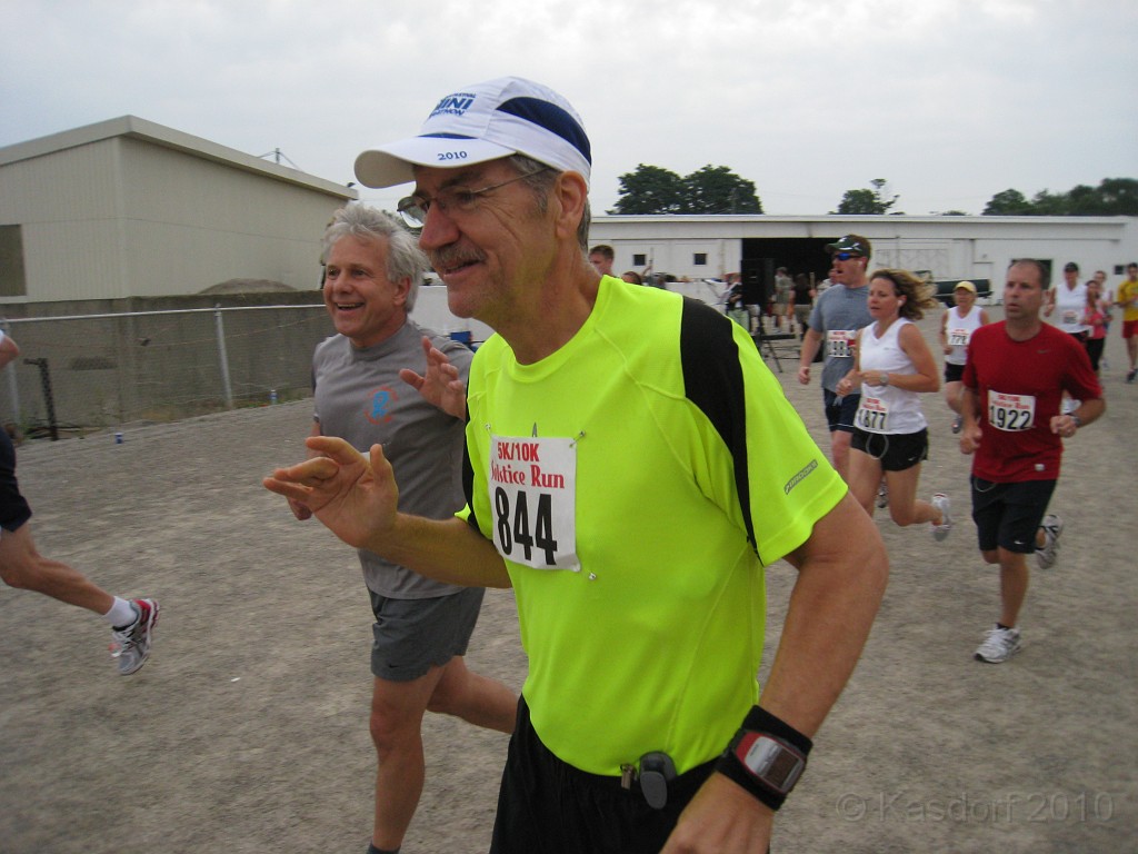 Solstice 10K 2010-06 0190.jpg - The 2010 running of the Northville Michigan Solstice 10K race. Six miles of heat, humidity and hills.